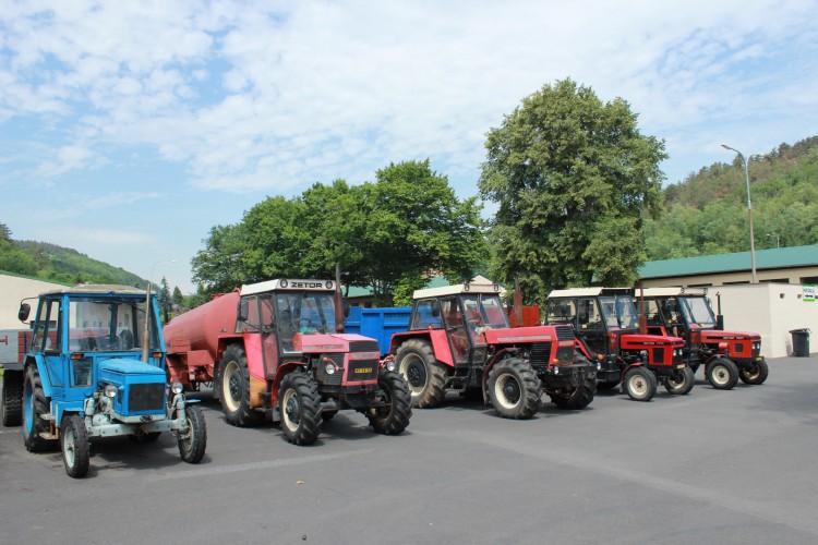 12 Traktory.jpg